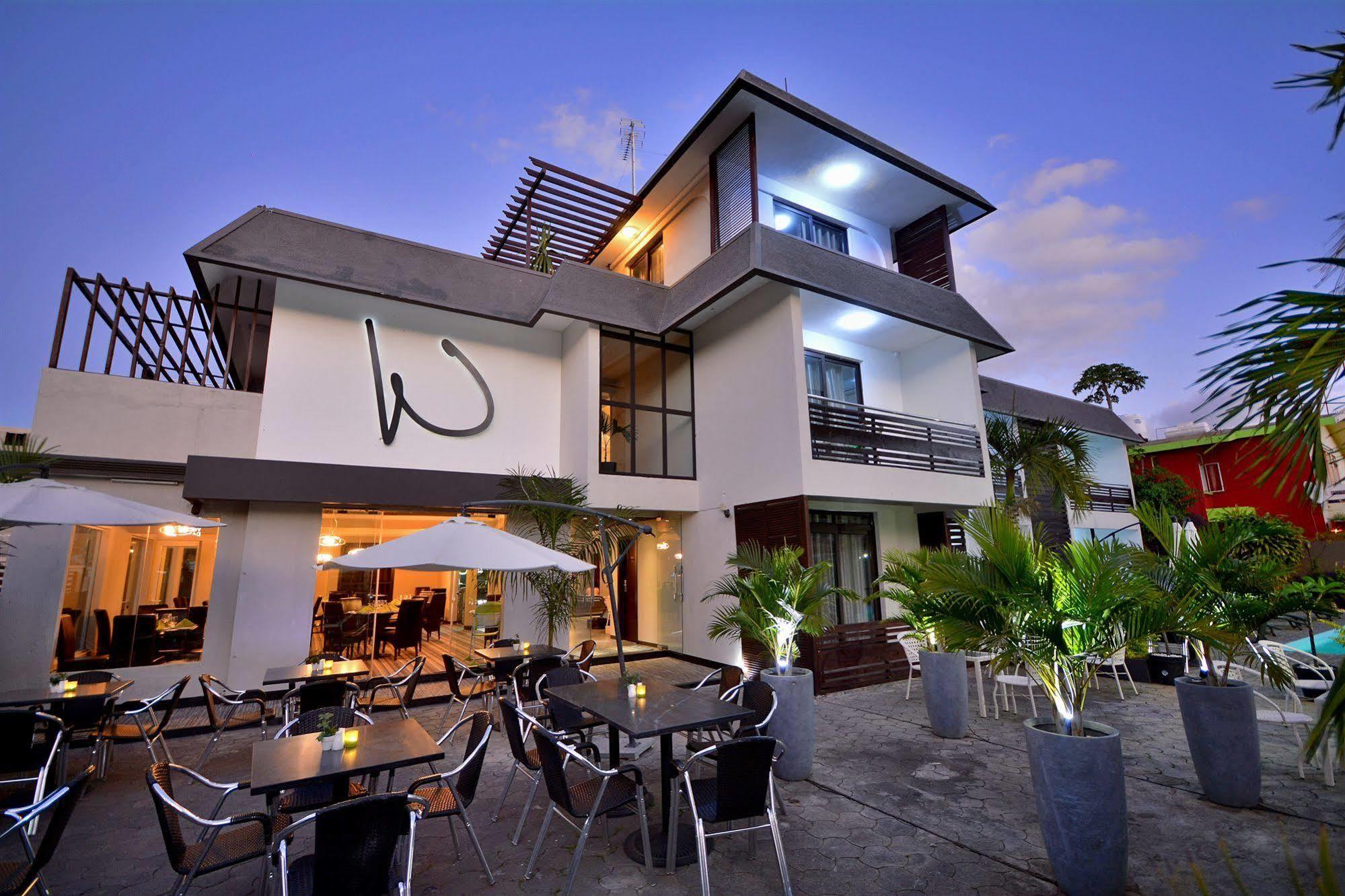 West Palm Inn Flic en Flac Exterior foto